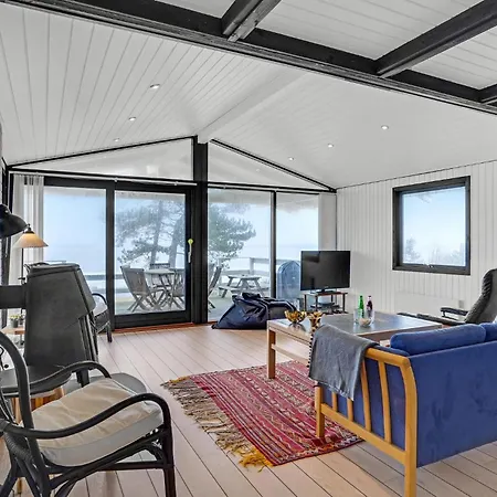 펜션 4 Bedroom Gorgeous In