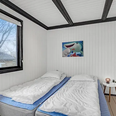 펜션 4 Bedroom Gorgeous In 폴른슬레브